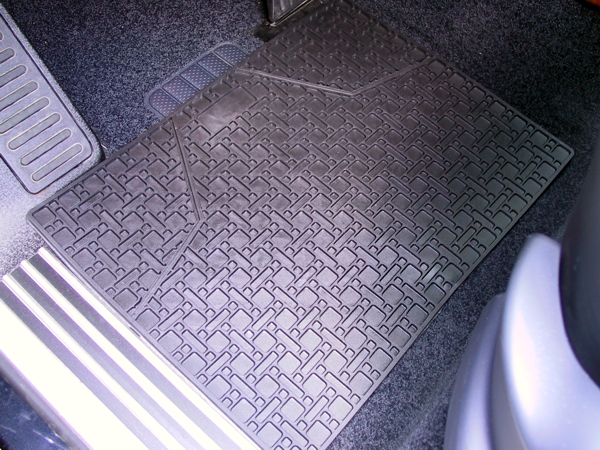 single rubber mat